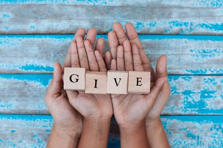  Être reconnaissant et donner plus – un guide pour une générosité pleine de joie